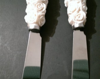 Gâteau de mariage vintage servant des couteaux Nouveau!