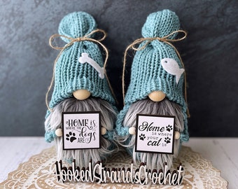 Knit Pet Lover Gnome: Farmhouse Tiered Tray Decor