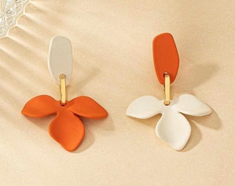 Trendy chic earrings, statement earrings, orange white flower earrings, chic earrings, gifts, gold earringa