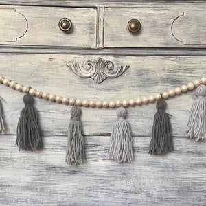 Yarn Tassel garland, boho tassel garland, wall hanging garland, wood bead garland, wall decor, tassel bead garland, nursery decor,