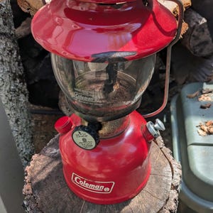 Coleman 200a Single Mantle Lantern in Wooden Box-Vintage