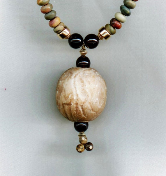 Large Bactrian Seal Bead