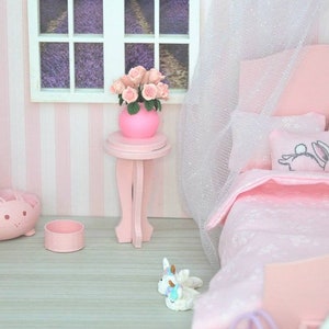 Pedestal table 1/8  puki  for pukifee, lati yellow, baby 1/6, nappy choo, dolls or the same size