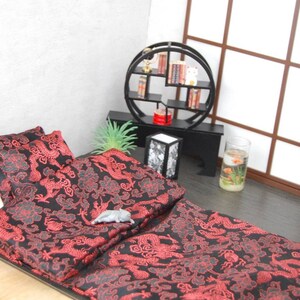 Chinese / Japanese bed / futon for pullip, Blythe, fashion royalty, phicen or others of the same size image 1