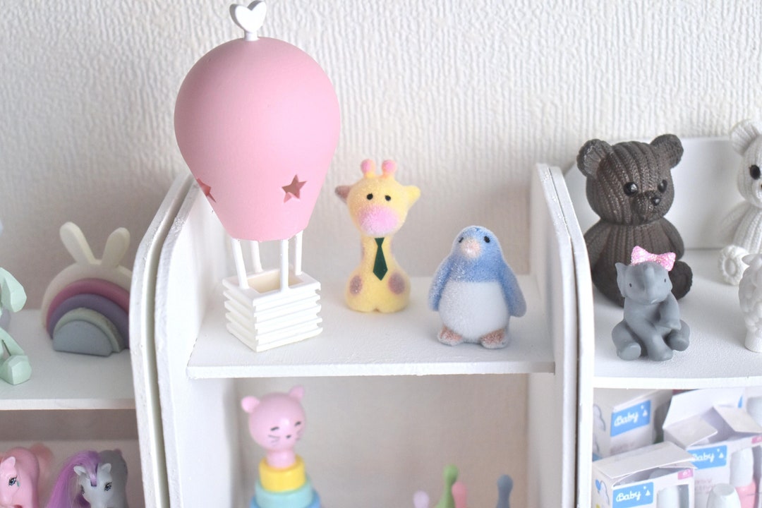 Miniature Hot Air Balloon: Diorama Decor, BJD Doll Accessory (9cm) - Etsy