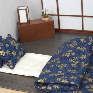 Chinese / Japanese bed / futon for pullip, Blythe, fashion royalty, phicen or others of the same size image 4