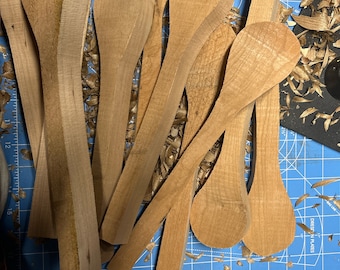 Skedformar: 30 cm, set om 10 - Välj körsbär, valnöt, lins eller butternut