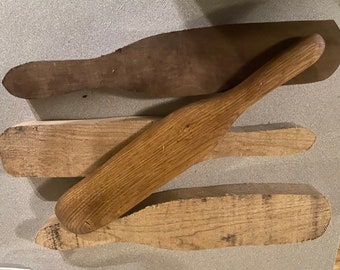 Spurtle-ämne i körsbär eller valnöt för täljning med ditt träsnideri-kit
