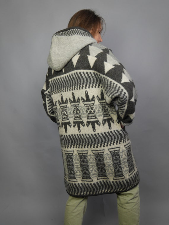 Wool blanket style coat Southwestern Peruvian mon… - image 5