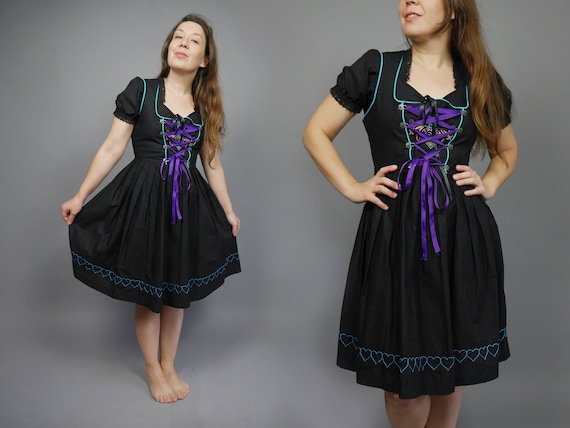 Black Dirndl with front lacing Black blouse Sleev… - image 1