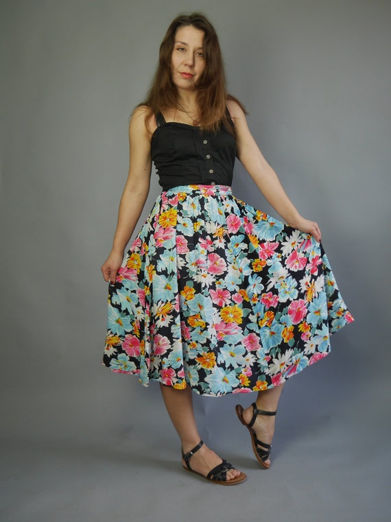 Floral print full skirt 80's Midi bright summer s… - image 1