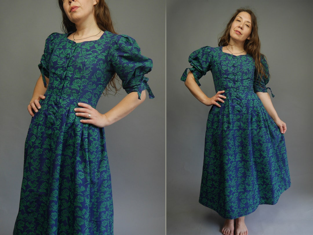 Women’s Sky Blue Dirndl Outfit