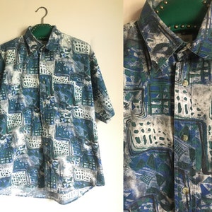 Vintage Men&#39;s Shirt Abstract print Hipster vacation shirt Short sleeves summer shirt M size