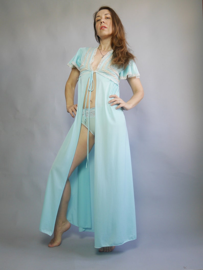 Blue woman robe from 80/'s Long length Kimono dressing gown Butterfly sleeves Lace details Light synthetic homewear Vintage woman robe 80/'s