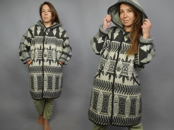 Wool blanket style coat Southwestern Peruvian mon… - image 1