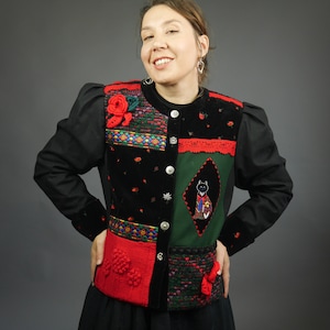 Blazer de trachten Chaqueta tirolesa Manga abullonada Detalle de crochet y parche Estilo étnico GRANDE