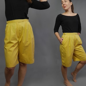 Yellow golf shorts Daks 80s Women&#39;s bermuda shorts High waisted Wide leg Summer casual shorts MEDIUM Waist 24,5 inch
