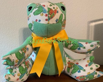 Memory Frog, Memory Item made with loved ones clothing, Frog made from clothing, Stuffed Frog