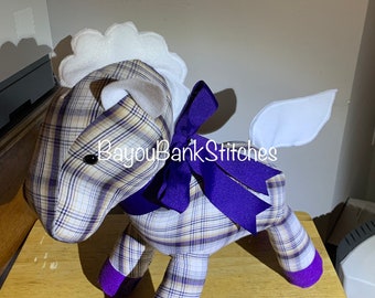 Memory Horse - Memory Horse made with loved ones clothing - Memorial Horse