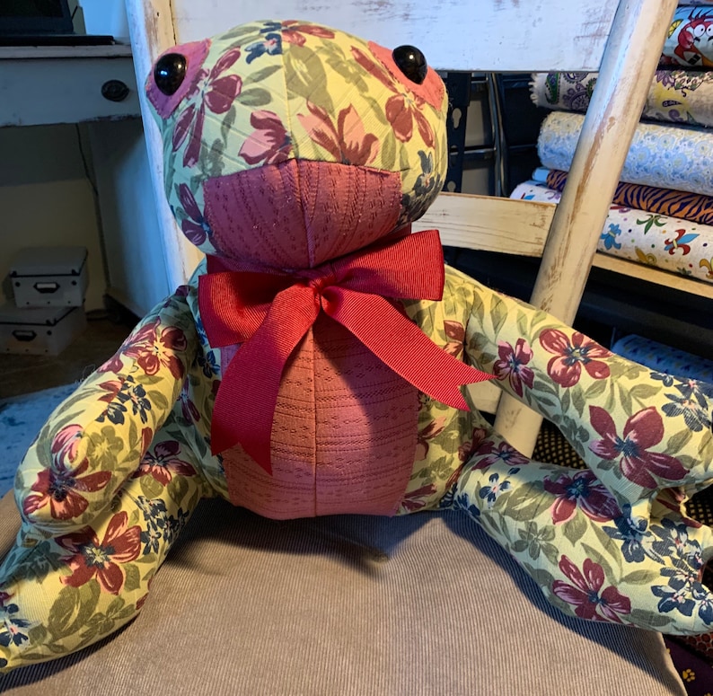 Memory Frog, Memory Item made with loved ones clothing, Frog made from clothing, Stuffed Frog image 6