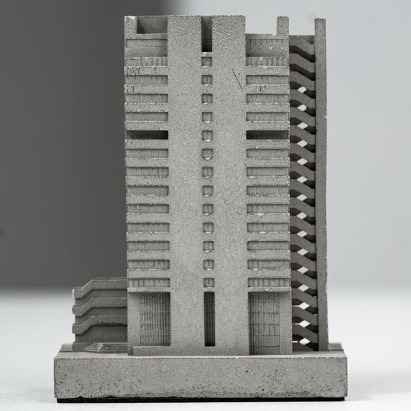 Barbican YMCA - Miniature Concrete Architecture Model: MINI 046