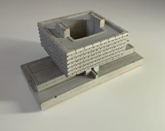 Koospol-gebouw, Praag: concreet brutalisme, brutalistische architectuur Model: Mini 081