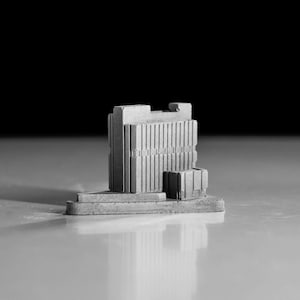 High Point – Miniature Concrete Model: 037 (Bradford)