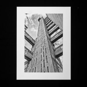 Trellick Tower Print: Brutalist Architecture Photography (Digital Download)