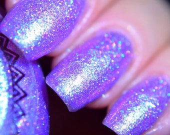 P•O•P Polaco &quot;No importa qué, Edward siempre será especial&quot; Esmalte de uñas Edward Scissorhands Halloween Collection Iridescent DuoChrome Indie