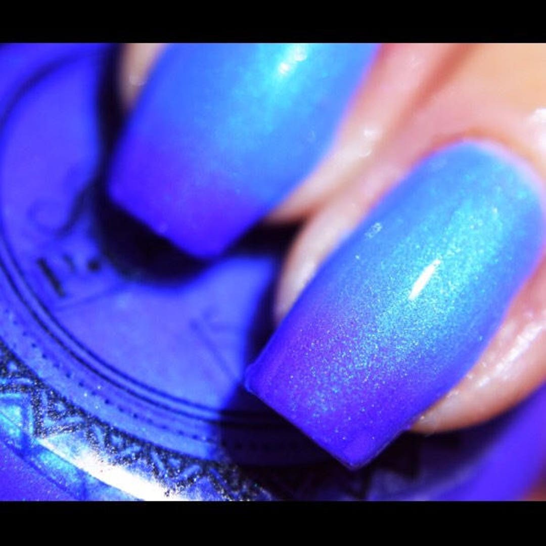 POP Polish midnight Avalanche Nail Polish Quick Dry Fire & Ice Thermal