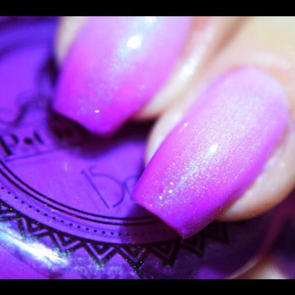 P•O•P Polish "Hot Pink" Nail Polish Quick Dry Fire & Ice Thermal Collection Fuchsia Lavender Temperature Sensitive Shimmer