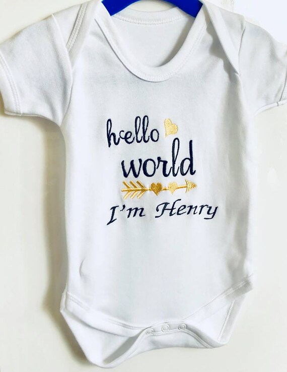 BLUE HELLO WORLD PERSONALISED SLEEPSUIT GROW BOY Baby Gift Hospital NEWBORN #2 BLUE HELLO WORLD PERSONALISED SLEEPSUIT GROW BOY Baby Gift Hospital NEWBORN #2