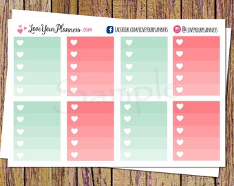 Op de afbeelding: Een vel met bedrukbare planner stickers met acht secties. Elke sectie heeft een lichtgroene en roze gradiënt achtergrond met witte hartjes. De tekst "Love Your Planners.com" staat bovenaan het vel.