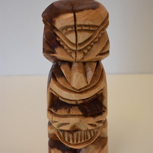 Hand Carved Tiki God Figurine, Mid Century Tiki, Hawaiian Tiki God, Hawaiian Decor, Tiki Decor, Tiki Wood Carving, Beach Decor, Tiki Man