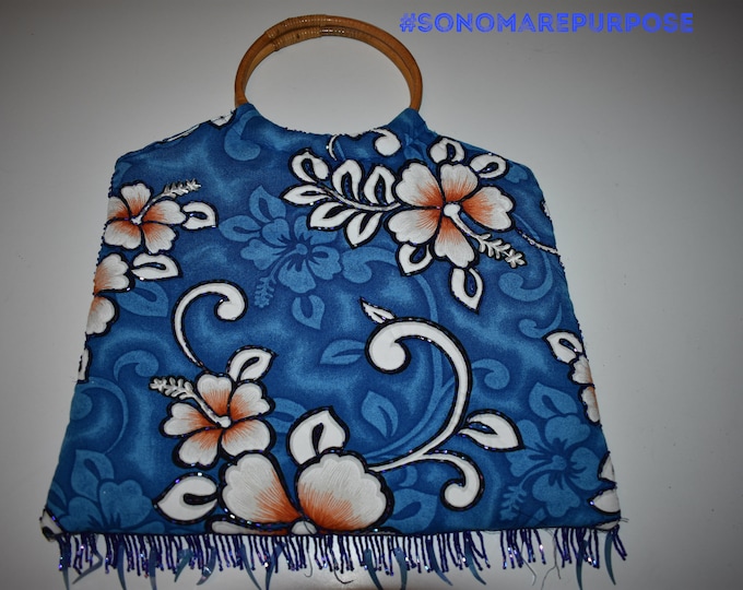 Vintage White Hibiscus Flower Hawaiian Print Purse Bamboo Handle w beaded sparkles, Tiki Purse, Hawaiian Travel Bag, Hawaii Bag, Tiki bag