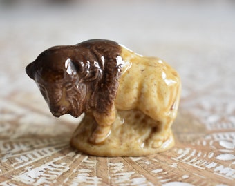 Vintage Wade Bison Buffalo Red Rose Tea Porcelain Figurine, 1967-73 Made in England, Ceramic Buffalo Figurine, Bison Figurine, Buffalo,Bison
