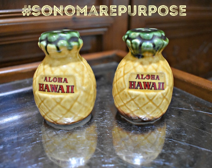 Vintage Aloha Hawaii Pineapple Salt and Pepper Shakers,Vintage Tiki,Mid Century Tiki,Tiki Decor,Pineapple Decor,Pineapple,Beach Decor,Island