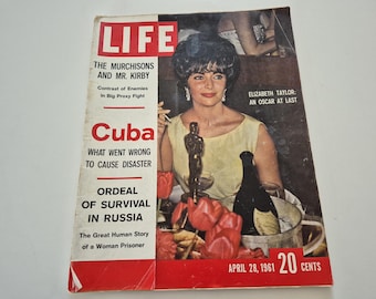 Vintage 1961 LIFE Magazine, Elizabeth Taylor and Oscar at Last, Russia, Vintage Magazine, Magazine, 1961