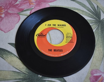 Vintage 1967, THE BEATLES Hello Goodbye/I Am The Walrus Capitol 45 1st Press 2056 Rock and Roll, The Beatles 1960's Single 45 rpm