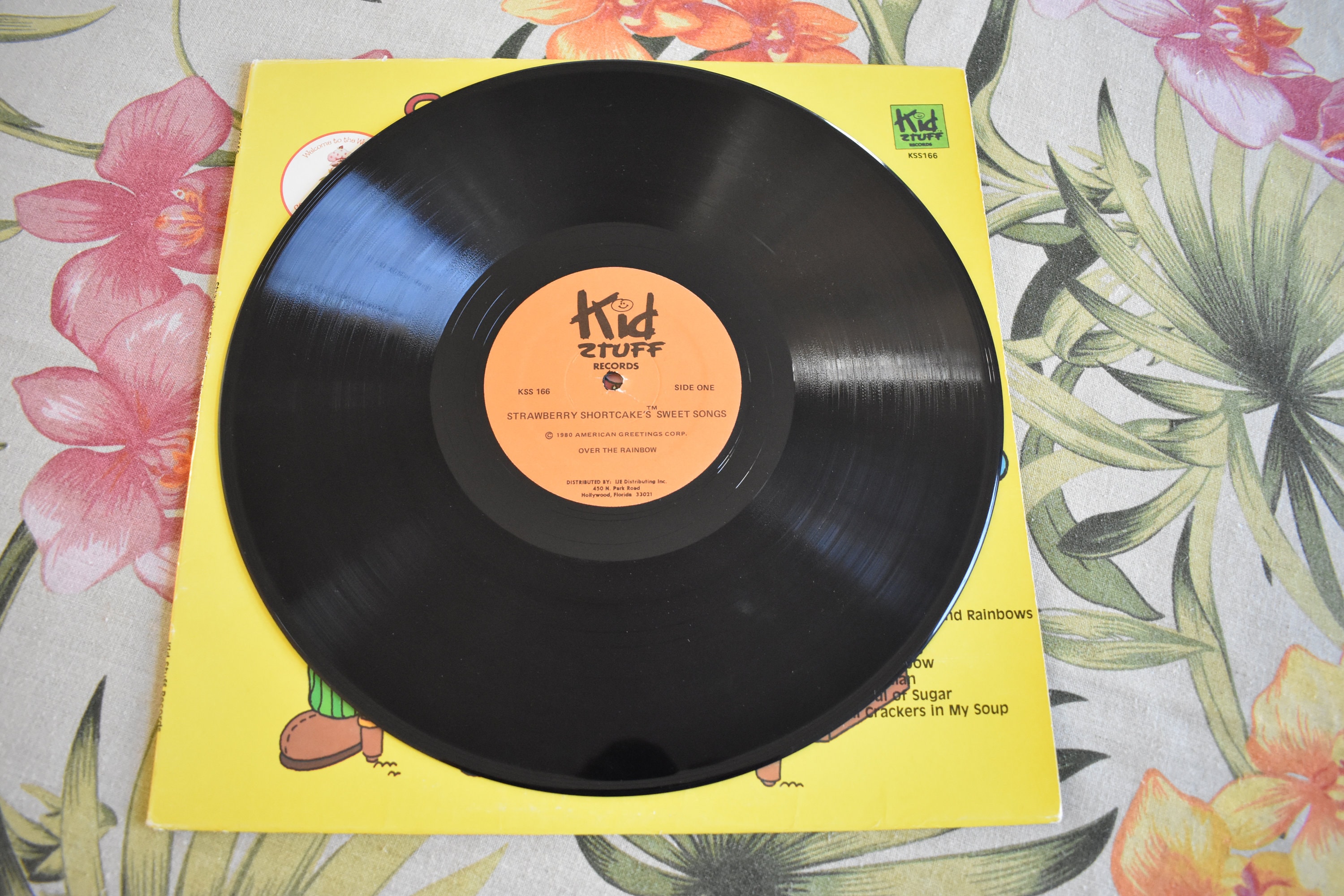 Strawberry Shortcake Sweet Songs Kid Stuff Vintage Record 1980 Children S Record Kids Record Strawberry Shortcake Sweet Songs Kid Stuff Vintage Record 1980 Children S Record Kids Record