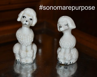 White Ceramic Poodle Dog Salt and Pepper Shakers, White Poodle Statue Figurine, White Poodle Knick Knack, Poodle Salt and Pepper,1960s Decor
