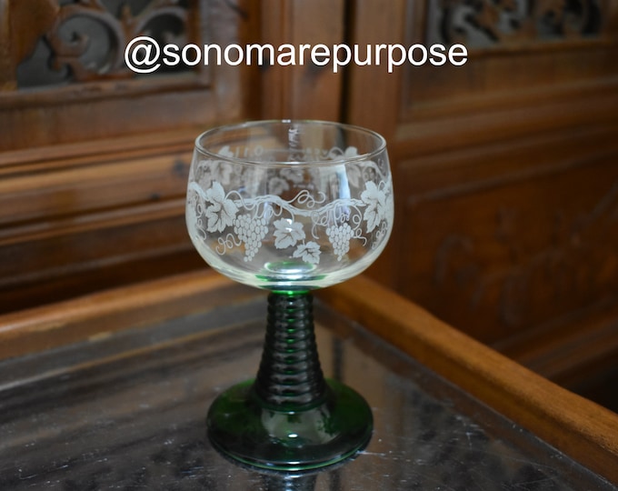 Vintage Green Clear Ribbed Grapes Painted Port Wine Cordial Glass, Wine Port Glass, Cordial Glass, Vintage Wine Glass, Wine Glass, Grapes