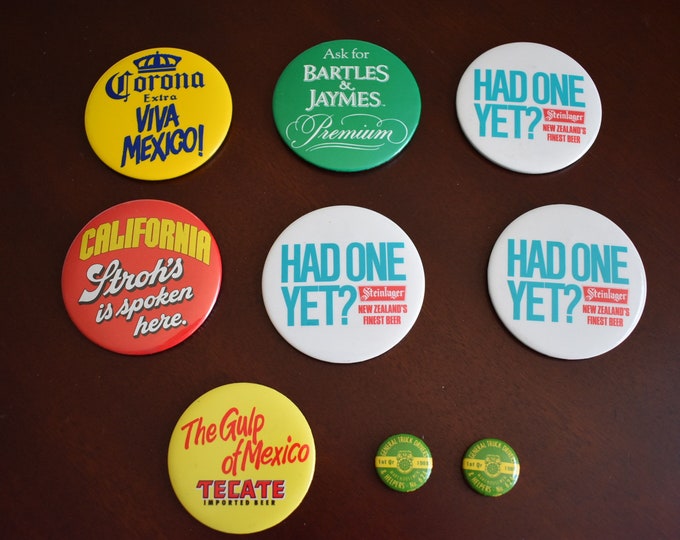 Vintage Misc lot of 1970's / 1980's Beer and Wine Promotional Buttons, Strohs Beer, Steinlager Beer, Corona Beer, Bartles and James Wine