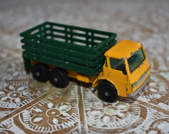 Vintage 1960's Vintage Matchbox #4 Dodge Stake Truck Yellow & Green No Box, Lesney Match Box Collectible Cars, Matchbox