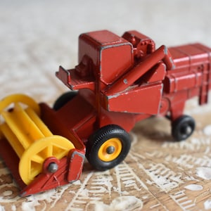 Vintage 1960s Lesney Matchbox Diecast Series No. 65 Combine Harvester Made in England No Box, Lesney Match Box Collectible Cars, Match Box