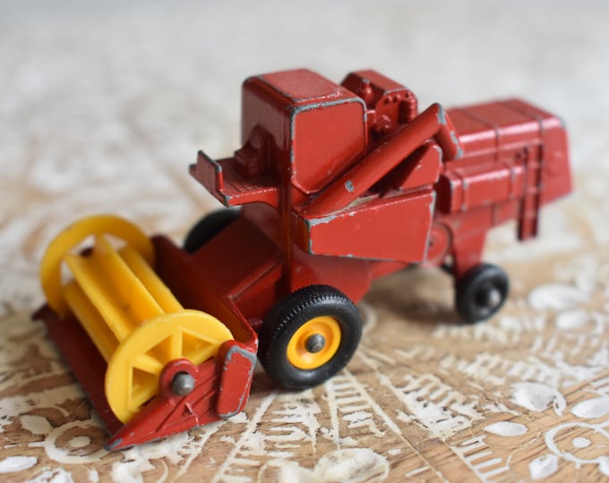 Vintage 1960s Lesney Matchbox Diecast Series No. 65 Combine Harvester Made in England No Box, Lesney Match Box Collectible Cars, Match Box
