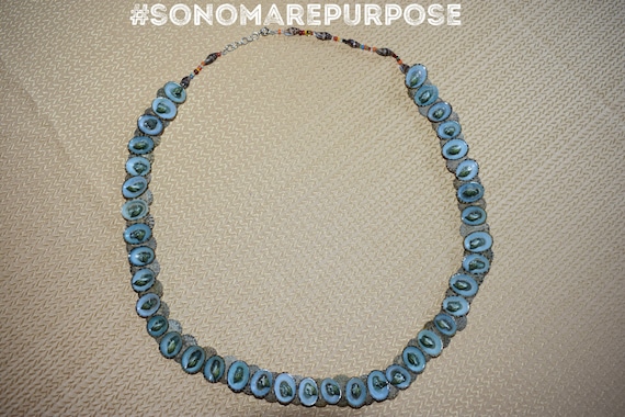 Vintage Polynesian Blue Brown Sea Shell Necklace 2