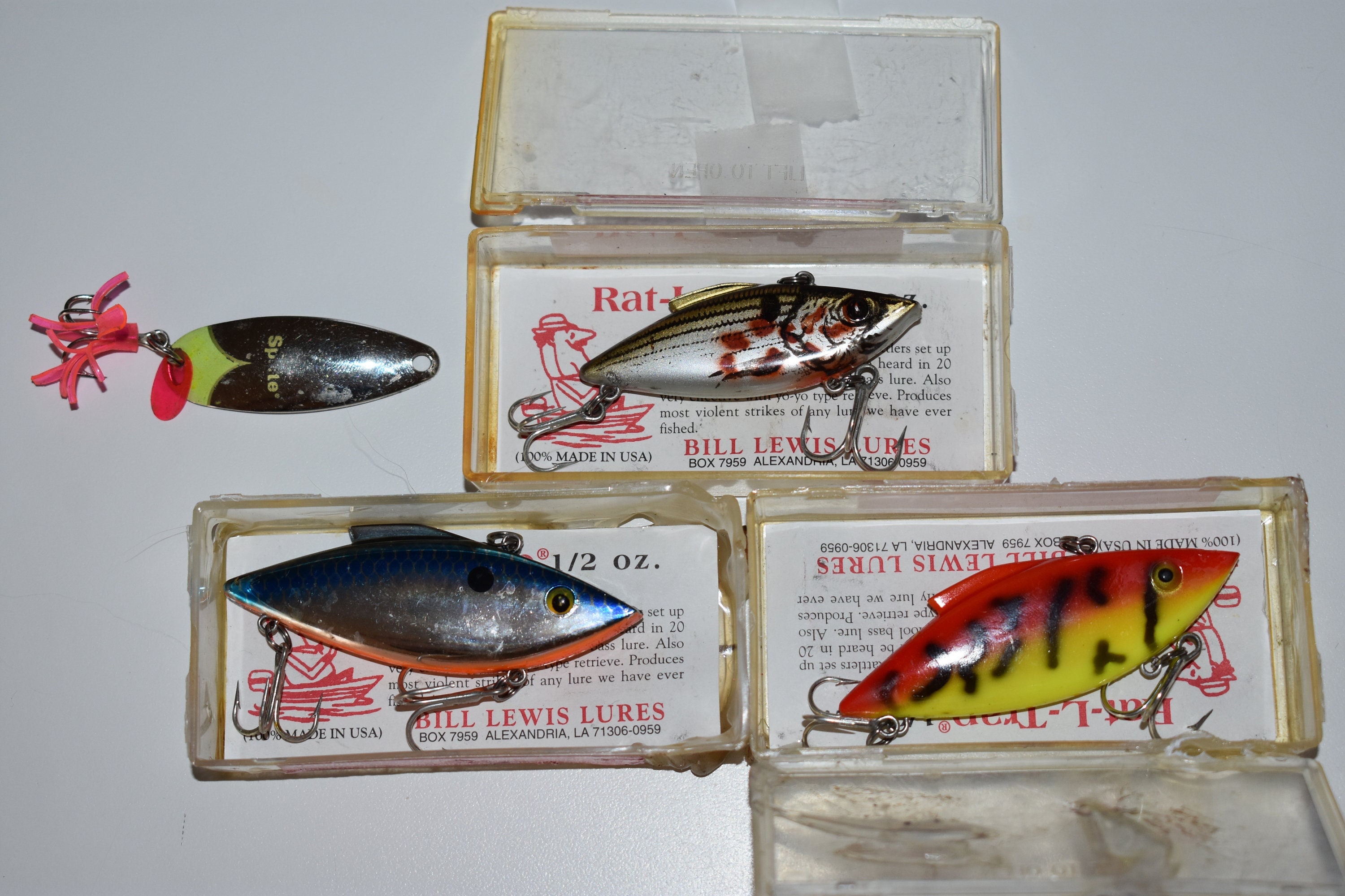 Lot of 4 Vintage Bill Lewis Rat-L-Trap 1/2oz and 1/4oz and Johnsons Sprite  Crankbait Fishing Lures, Vintage Rattle Fishing Lures, Fishing