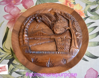 Vintage Tiki Hut Scene Hand Carved Monkey Pod Plate Dish Wall Hanging with Volcano and Palm Tree, Acacia Wood,Vintage Hand Made Wooden Plate