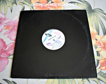Gloria Gaynor Bullseye Chain Of Whispers Soul Funk NM 12" 1984 SILVER BLUE, Vintage Record, Vintage 1980s, Disco Era, Vintage Disco Record